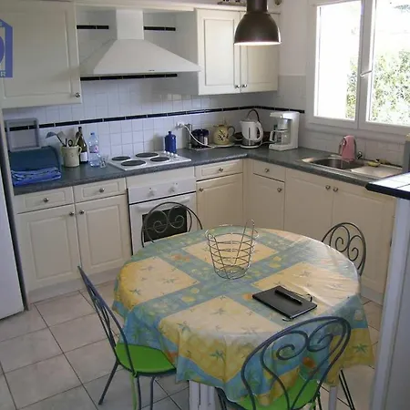 Grande 3 Ch Avec Piscine, Terrasse, Garage - Proche *