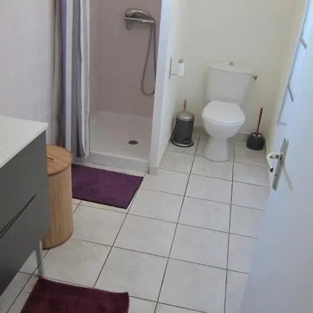 Grande 3 Ch Avec Piscine, Terrasse, Garage - Proche *