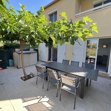 Holiday home Grande 3 Ch Avec Piscine, Terrasse, Garage - Proche *